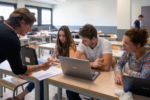 échange étudiants et professeur Isema